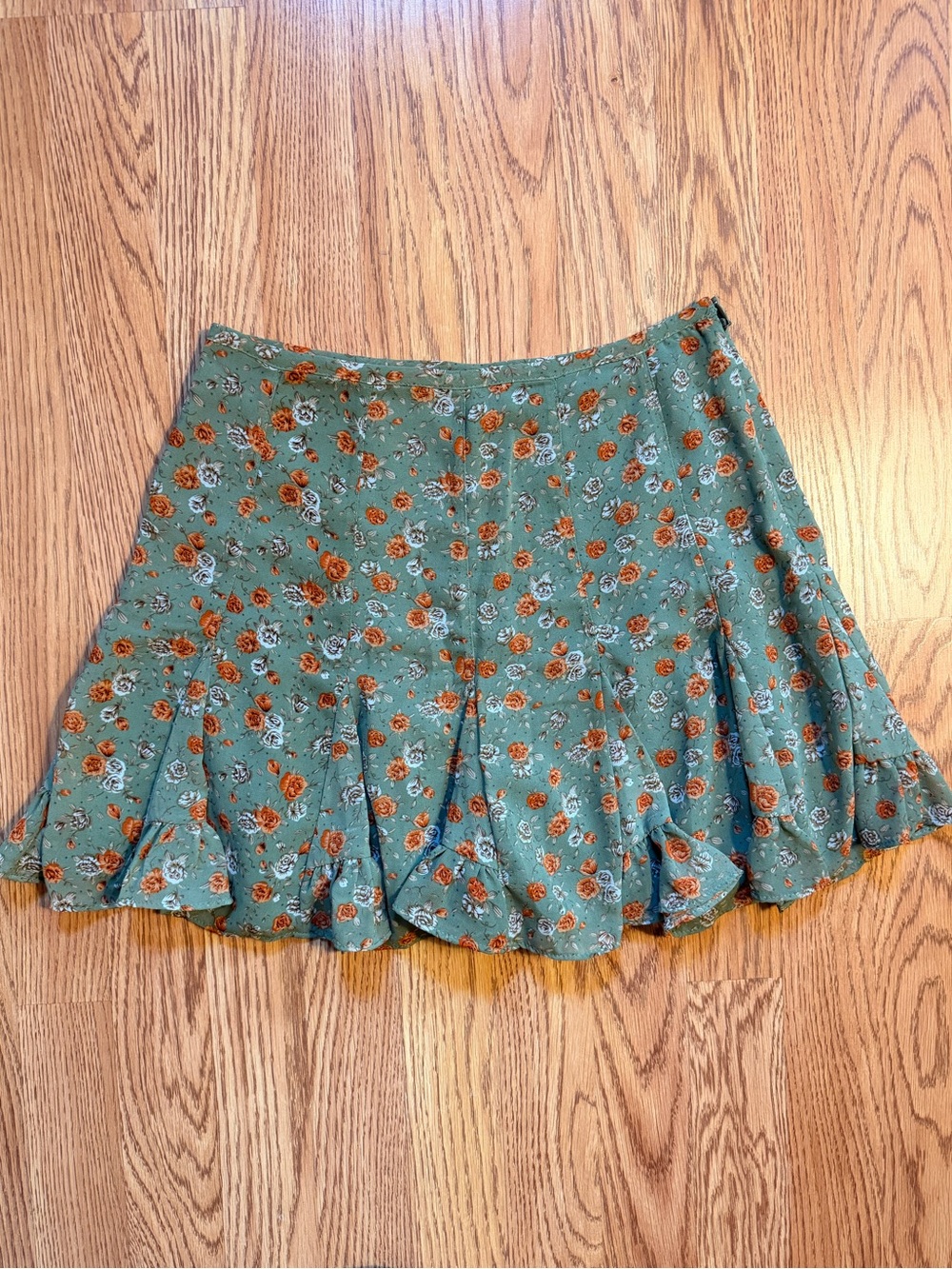 Dress Forum Floral Ruffle Hem Skirt - Green